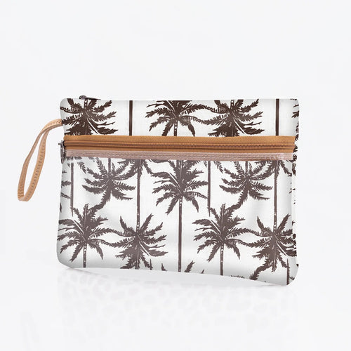 Sticky fingers beach pouch