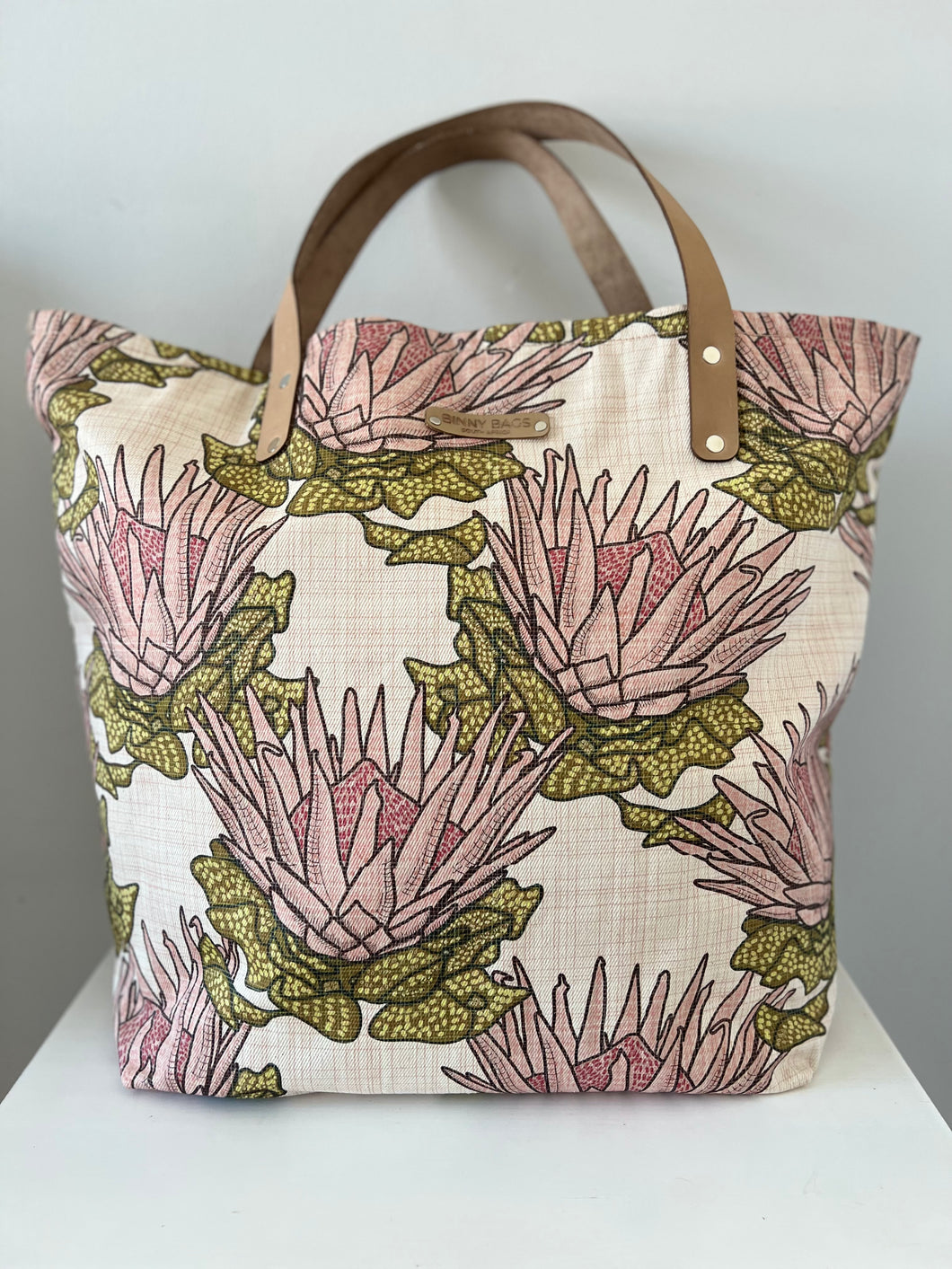 Material Tote Bag - Dots and Dashes Protea