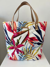 Load image into Gallery viewer, Material Tote Bag - Tropical Strelitzia
